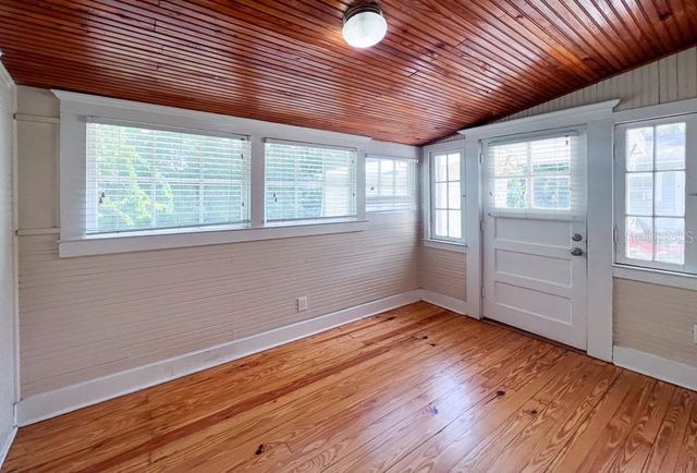 115 NW 7TH TERRACE, Gainesville, FL 32601