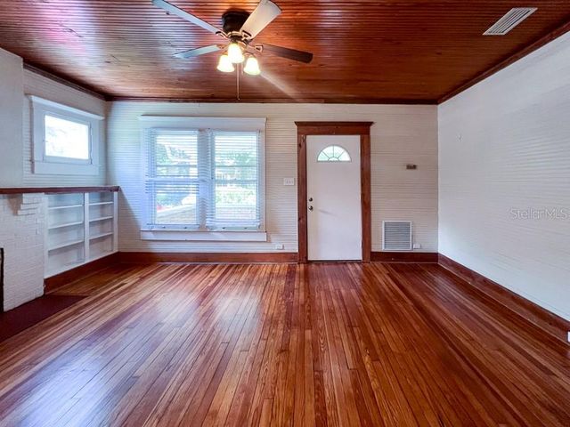 115 NW 7TH TERRACE, Gainesville, FL 32601