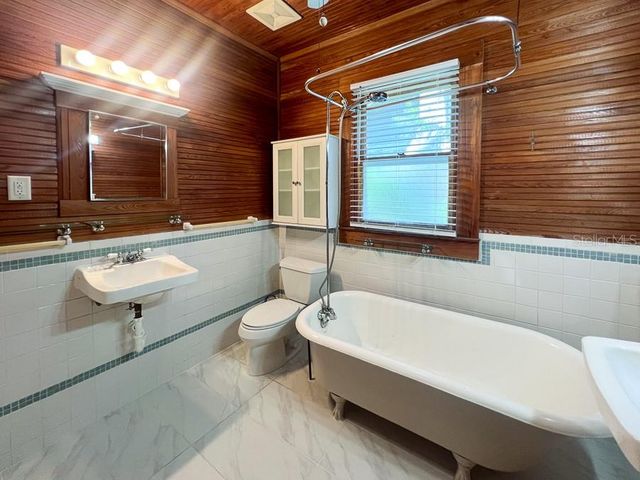 115 NW 7TH TERRACE, Gainesville, FL 32601