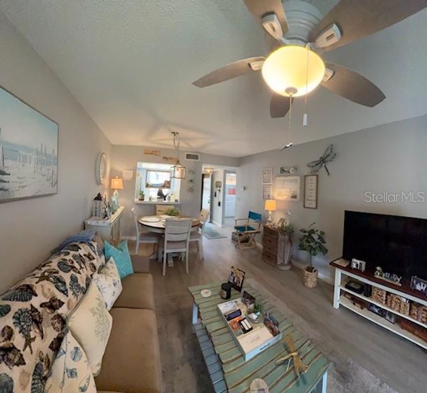 Image 24 of property listing at 11140 CARRIAGE HILL DRIVE 4, Port Richey, FL 34668