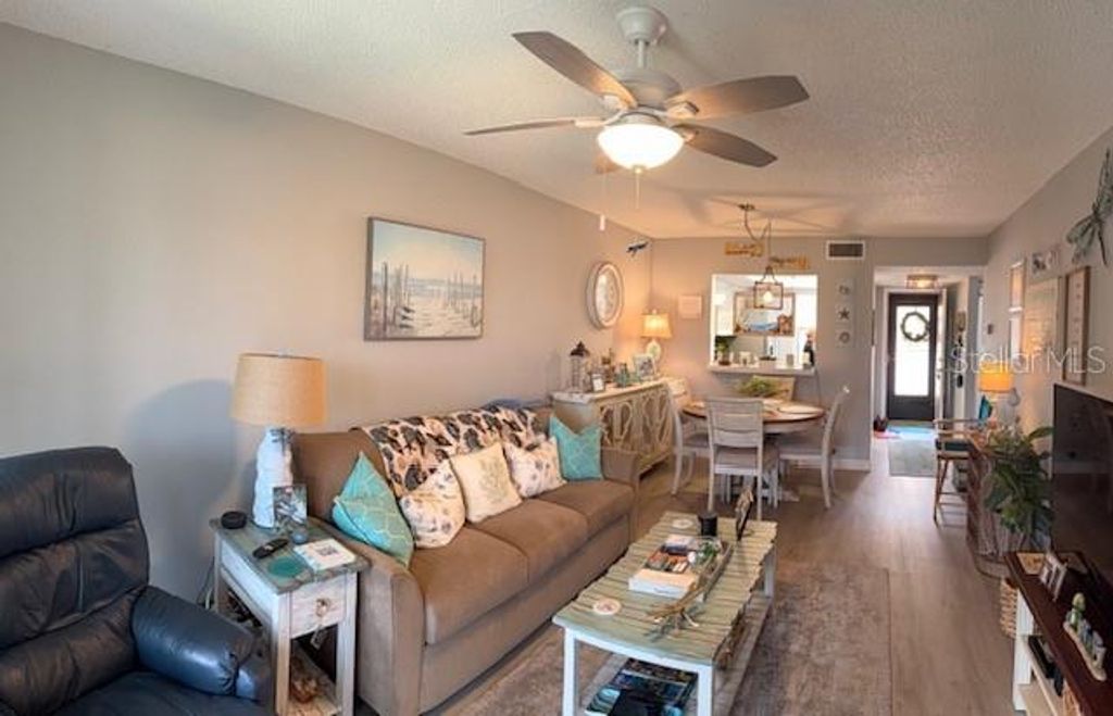 Image 25 of property listing at 11140 CARRIAGE HILL DRIVE 4, Port Richey, FL 34668