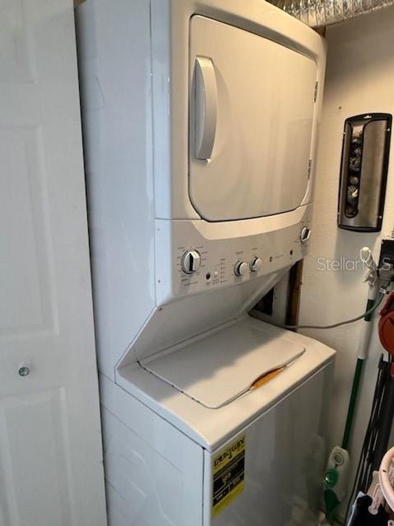 Image 37 of property listing at 11140 CARRIAGE HILL DRIVE 4, Port Richey, FL 34668