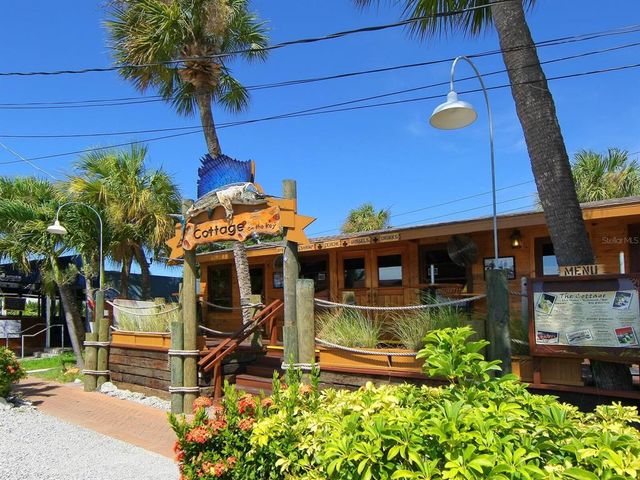 6100 MIDNIGHT PASS ROAD 401, Sarasota, FL 34242