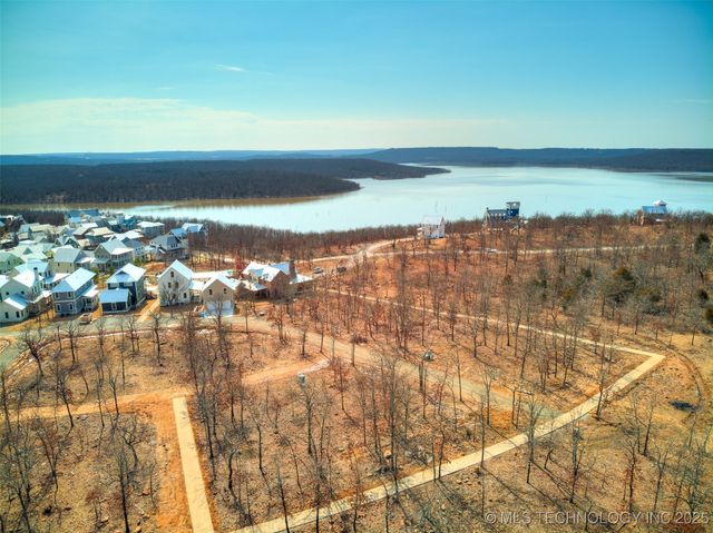 100 Brookside Drive, Carlton Landing, OK 74432