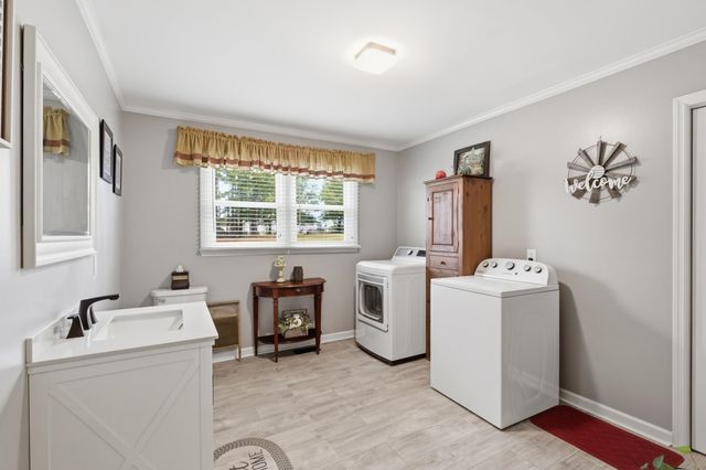 6 Carolina Oaks Drive, Chesnee, SC 29323