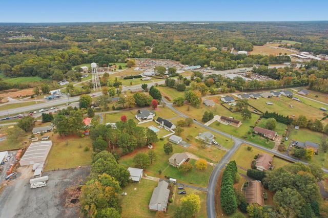 6 Carolina Oaks Drive, Chesnee, SC 29323