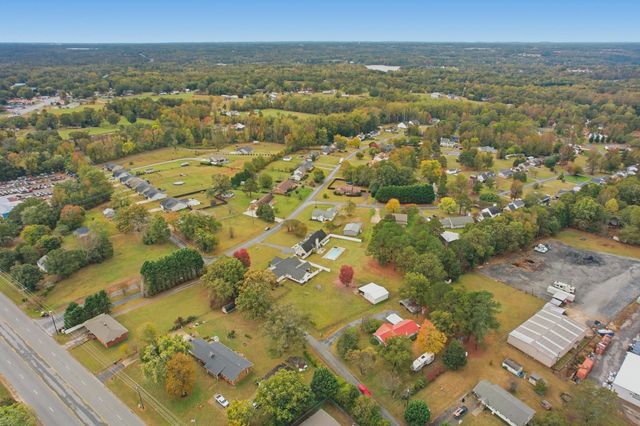 6 Carolina Oaks Drive, Chesnee, SC 29323