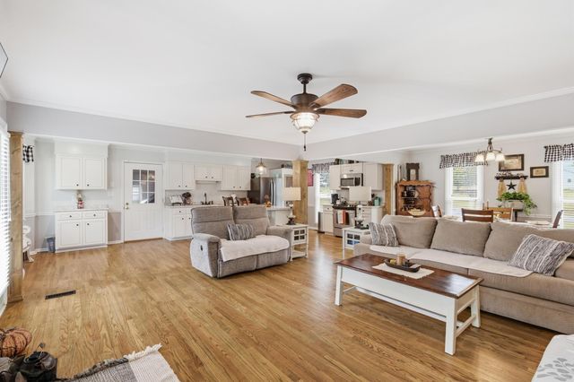 6 Carolina Oaks Drive, Chesnee, SC 29323