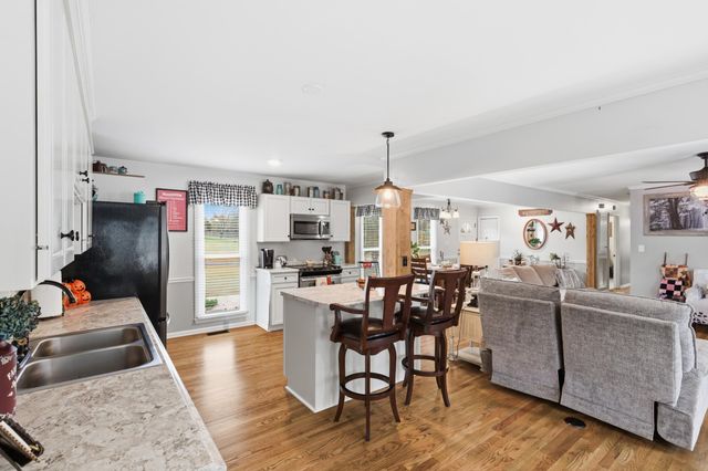 6 Carolina Oaks Drive, Chesnee, SC 29323