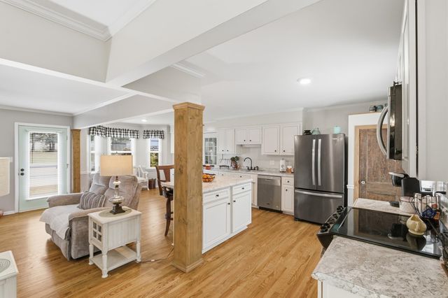 6 Carolina Oaks Drive, Chesnee, SC 29323