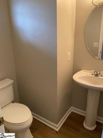 16 Minots Ledge Lane, Simpsonville, SC 29681