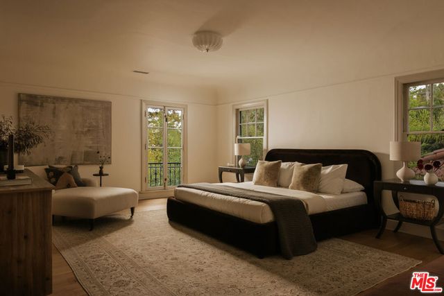2126 E Live Oak Drive, Los Angeles, CA 90068
