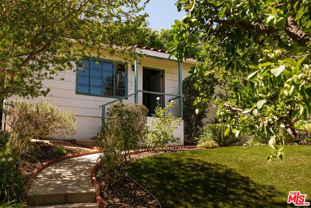 2126 E Live Oak Drive, Los Angeles, CA 90068