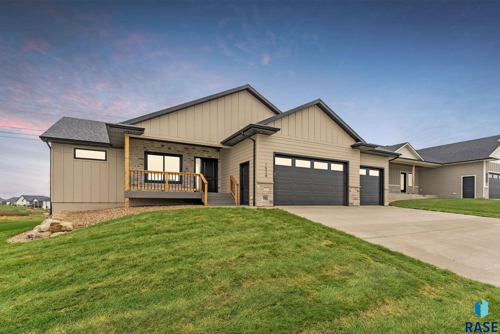 1524 N Marlowe Ave Avenue, Sioux Falls, SD 57110