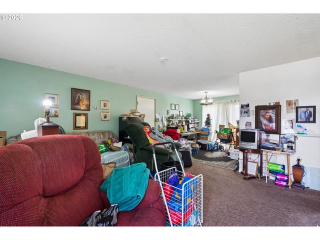 20390 Sw PIKE St, Beaverton, OR 97078