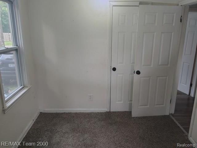 19749 Glastonbury Road, Detroit, MI 48219