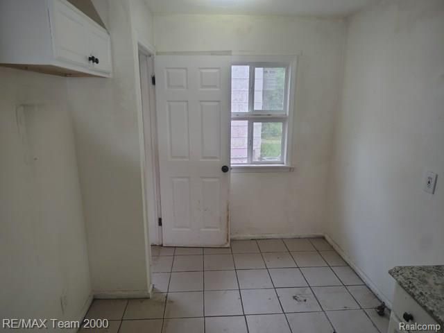 19749 Glastonbury Road, Detroit, MI 48219