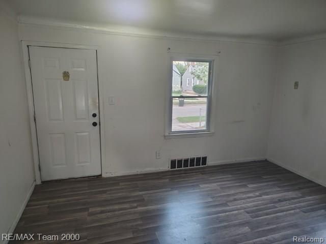 19749 Glastonbury Road, Detroit, MI 48219