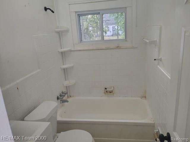 19749 Glastonbury Road, Detroit, MI 48219