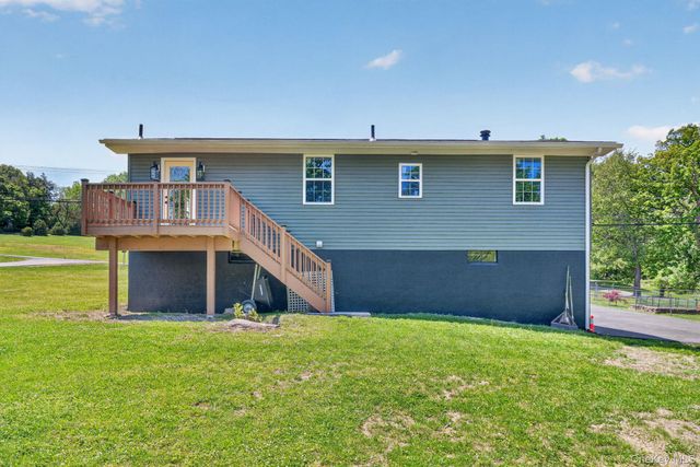 512 Riley Road, New Windsor, NY 12553