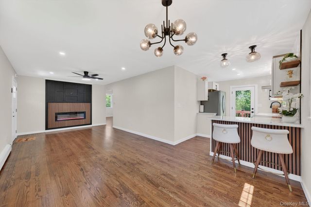 512 Riley Road, New Windsor, NY 12553