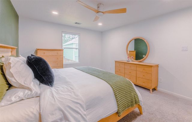 940 Cedar Point Drive, Livingston, TX 77351