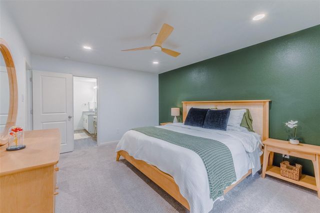 940 Cedar Point Drive, Livingston, TX 77351