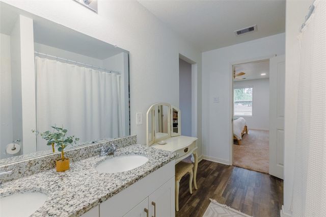 940 Cedar Point Drive, Livingston, TX 77351