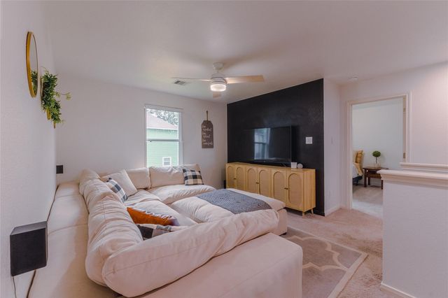 940 Cedar Point Drive, Livingston, TX 77351