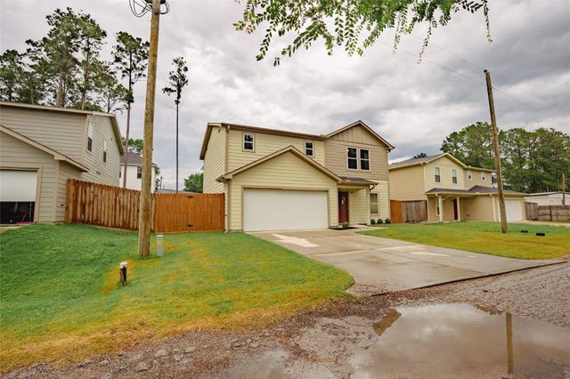 940 Cedar Point Drive, Livingston, TX 77351