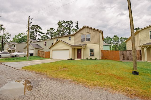 940 Cedar Point Drive, Livingston, TX 77351