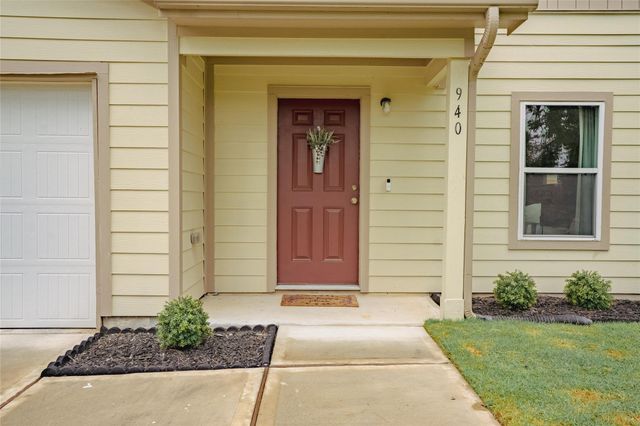 940 Cedar Point Drive, Livingston, TX 77351