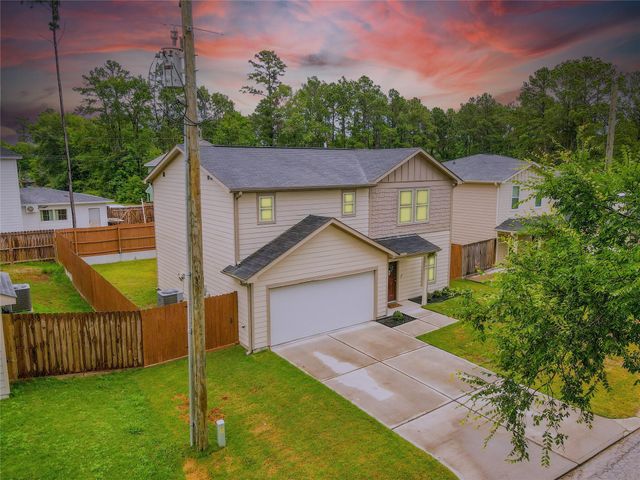 940 Cedar Point Drive, Livingston, TX 77351