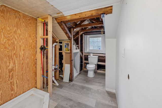 198 E 1St Avenue, Crestview, FL 32536