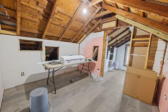 198 E 1St Avenue, Crestview, FL 32536