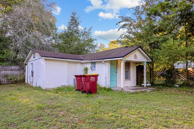 198 E 1St Avenue, Crestview, FL 32536