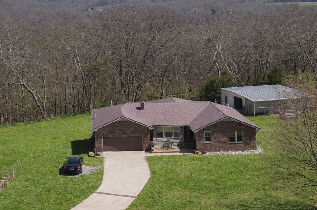 239 Henry Bayless Rd, Ardmore, TN 38449