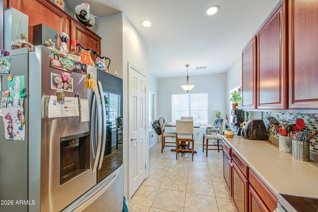 1237 W GREEN TREE Drive, San Tan Valley, AZ 85143