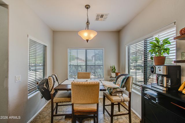 1237 W GREEN TREE Drive, San Tan Valley, AZ 85143