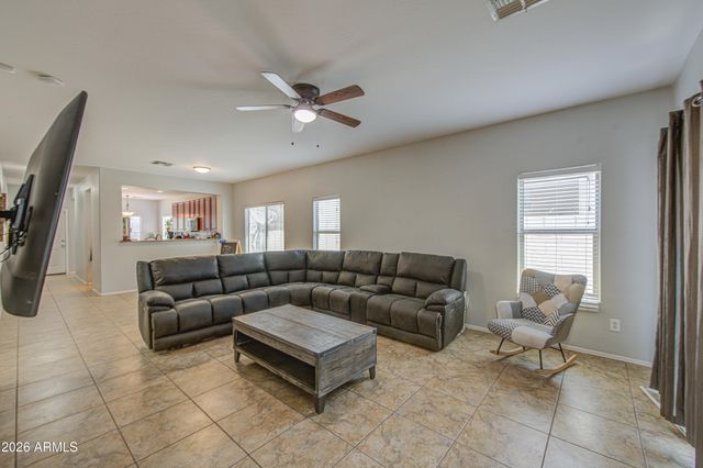 1237 W GREEN TREE Drive, San Tan Valley, AZ 85143