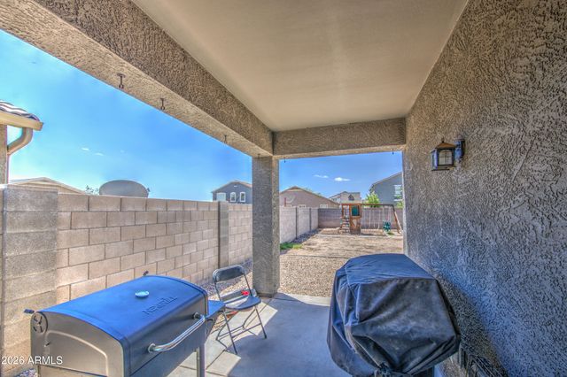 1237 W GREEN TREE Drive, San Tan Valley, AZ 85143