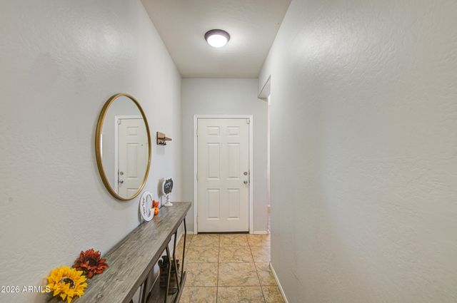1237 W GREEN TREE Drive, San Tan Valley, AZ 85143