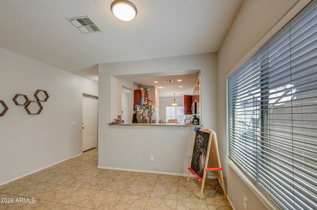 1237 W GREEN TREE Drive, San Tan Valley, AZ 85143