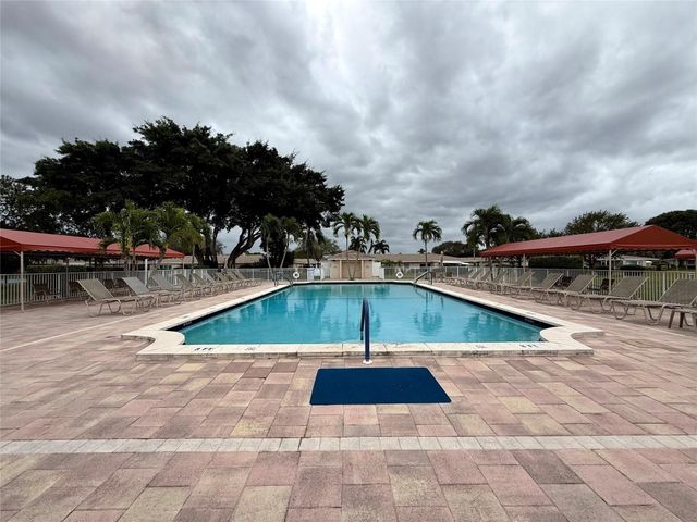 20862 Vinesta Circle 307, Boca Raton, FL 33433