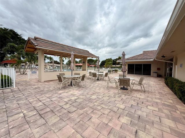 20862 Vinesta Circle 307, Boca Raton, FL 33433