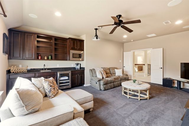 917 Navasota Trail, Mckinney, TX 75071