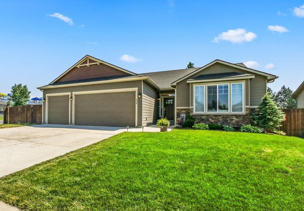 524 E Parker Dr, Colbert, WA 99005