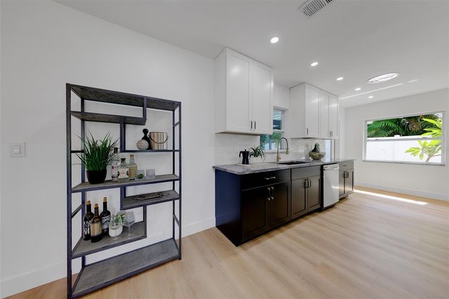3042 KAPOK KOVE DRIVE, Clearwater, FL 33759
