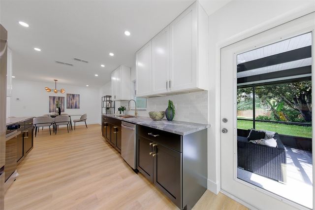 3042 KAPOK KOVE DRIVE, Clearwater, FL 33759