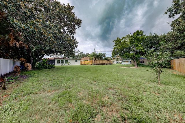 3042 KAPOK KOVE DRIVE, Clearwater, FL 33759